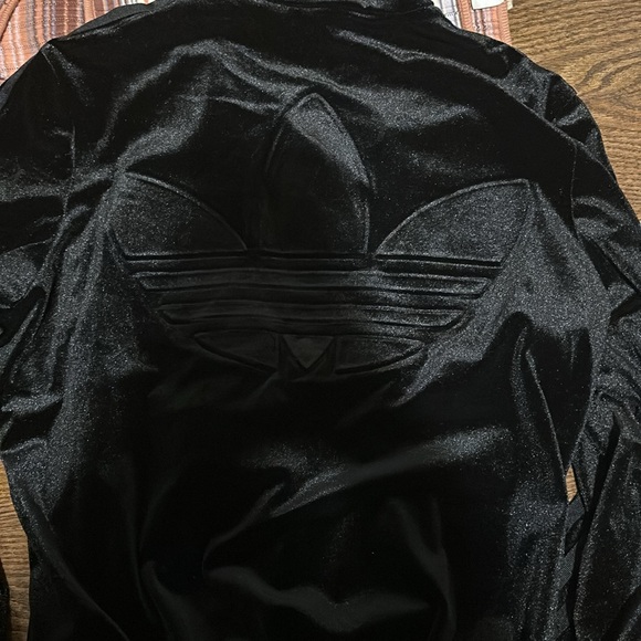 Velour Adidas Sweater - Picture 2 of 3